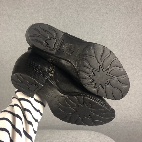 Born Black Leather Ankle Western Boot Size 7.5 - Picture 9 of 11